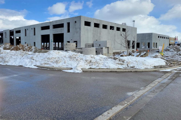 241 King St, Barrie