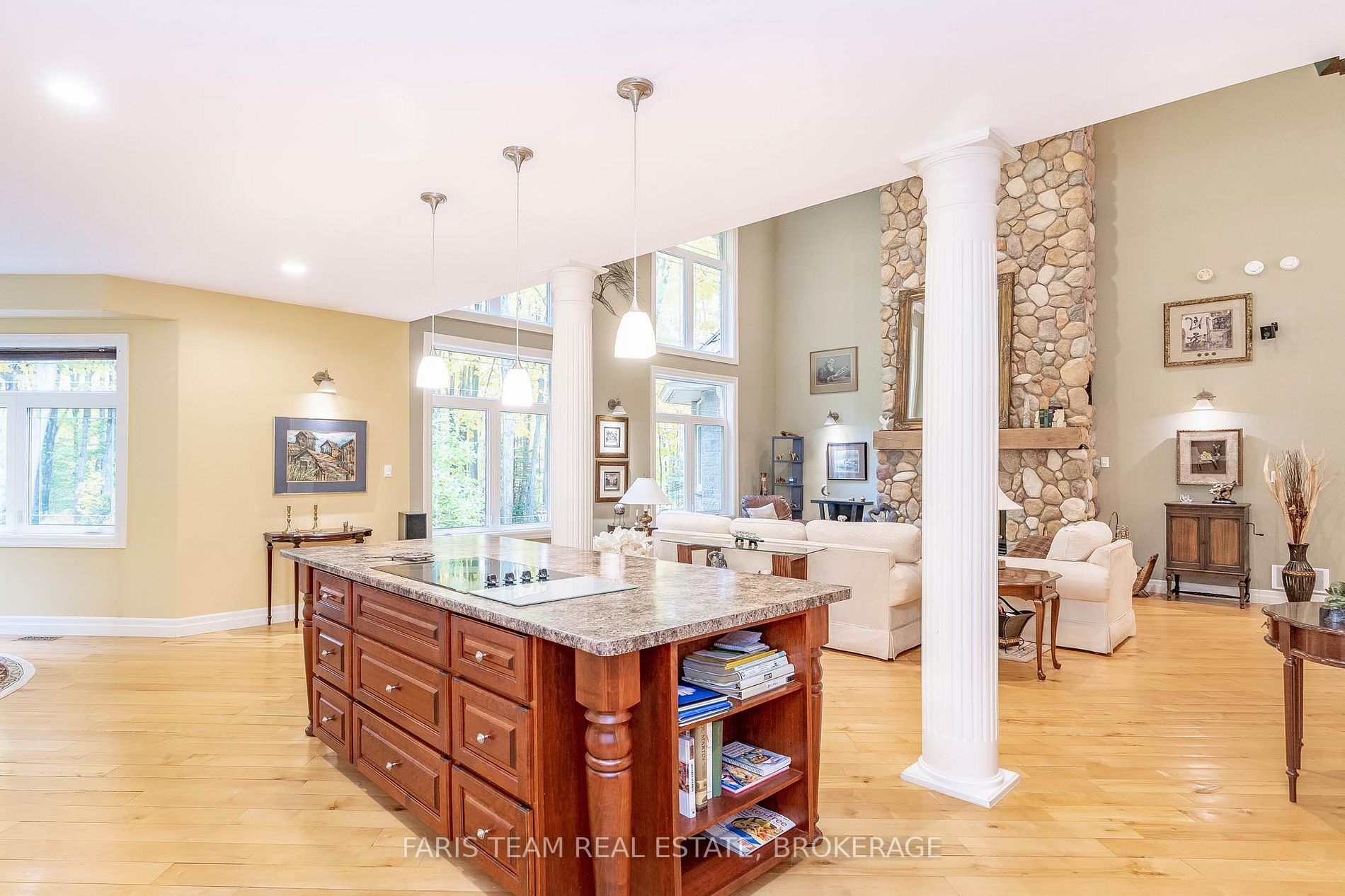 Listing S5880189 - Large Photo # 10