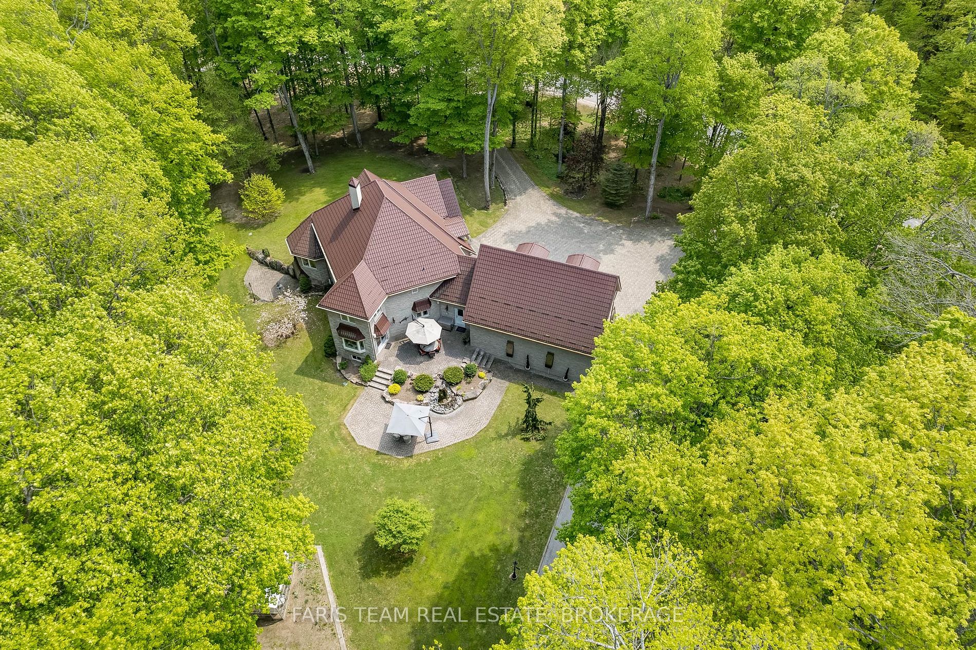 Listing S5880189 - Large Photo # 37