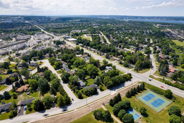 218 Ashford Dr, Barrie