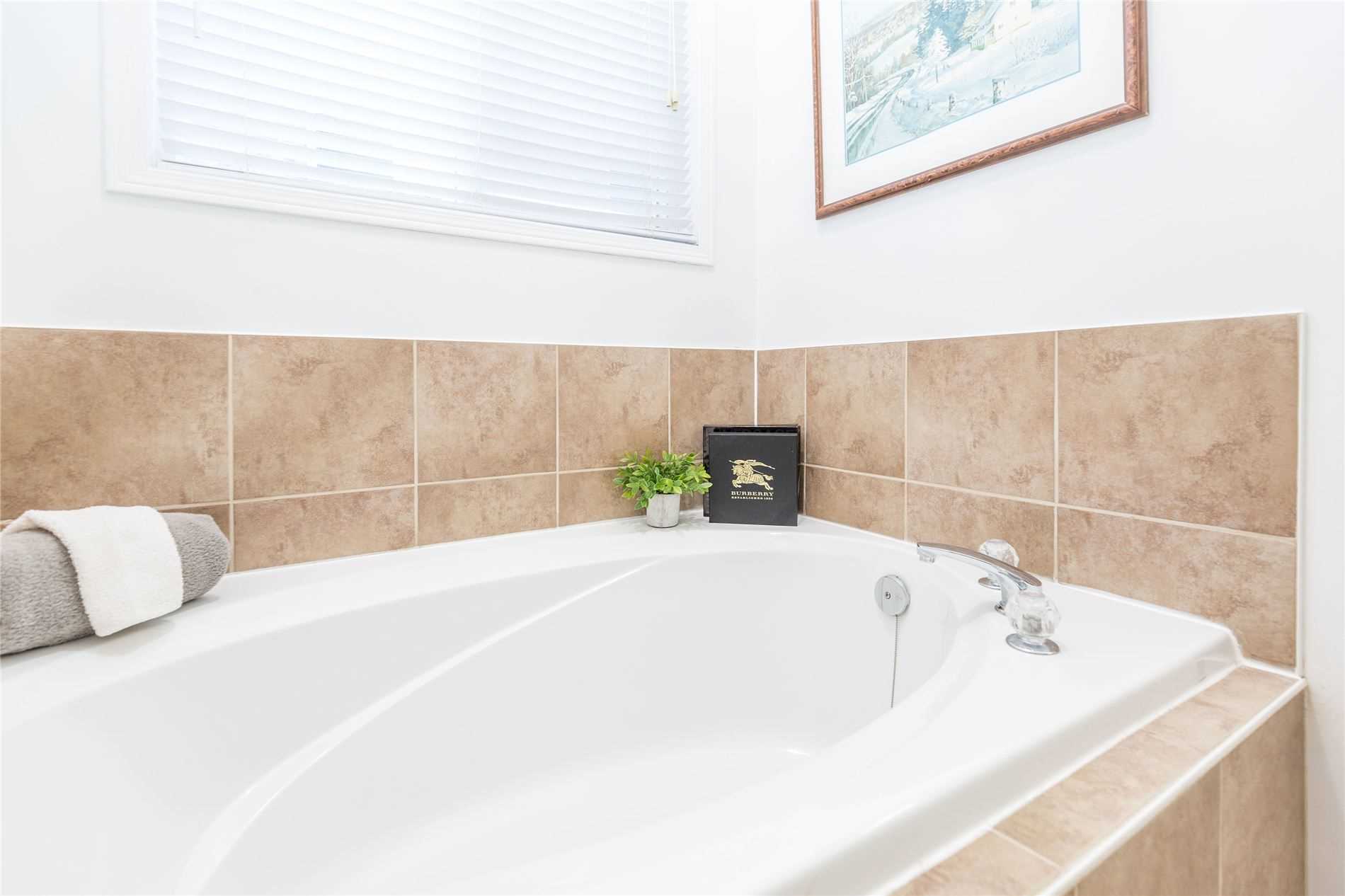 Listing S5885920 - Large Photo # 26