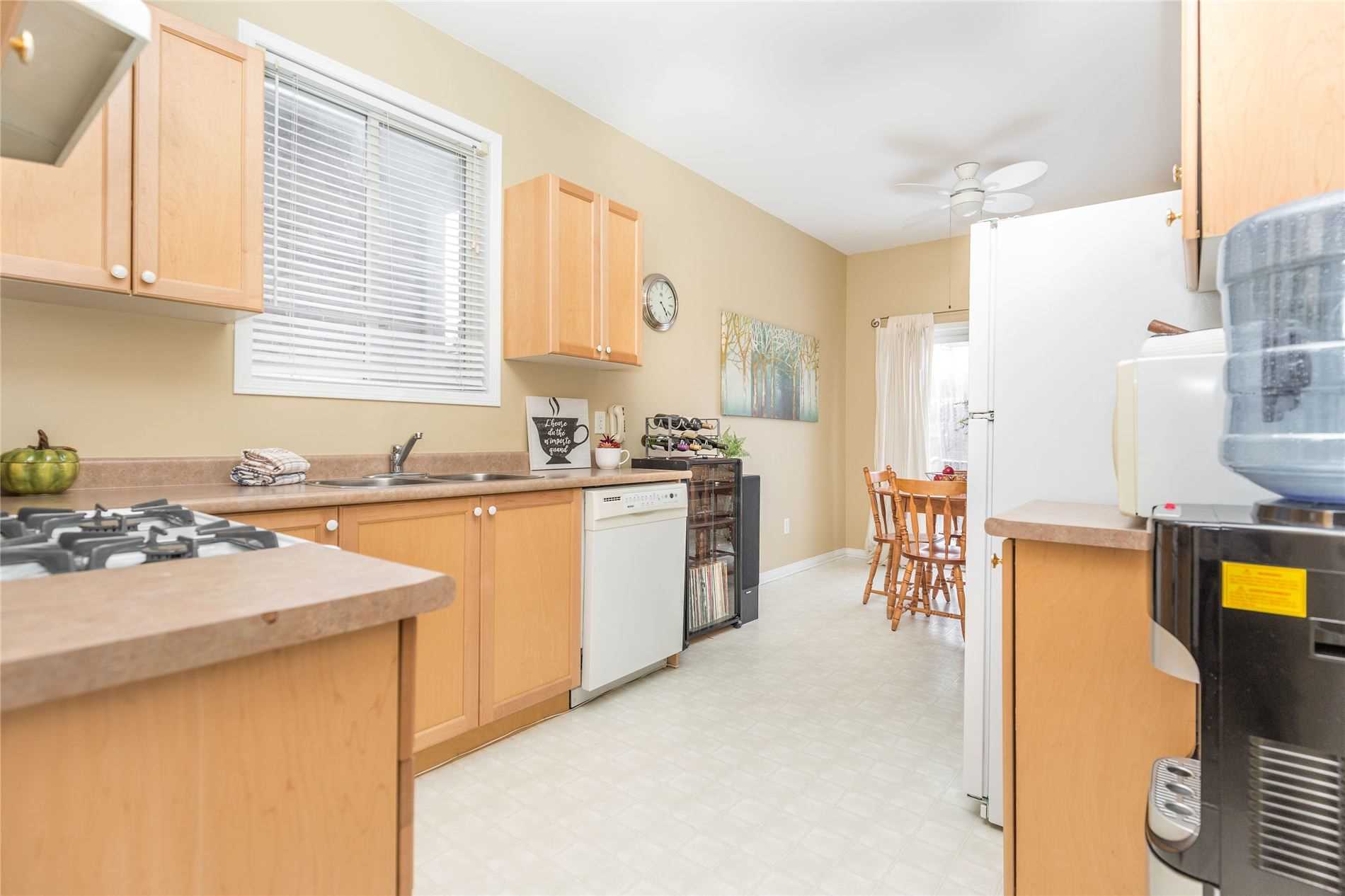 Listing S5885920 - Large Photo # 14