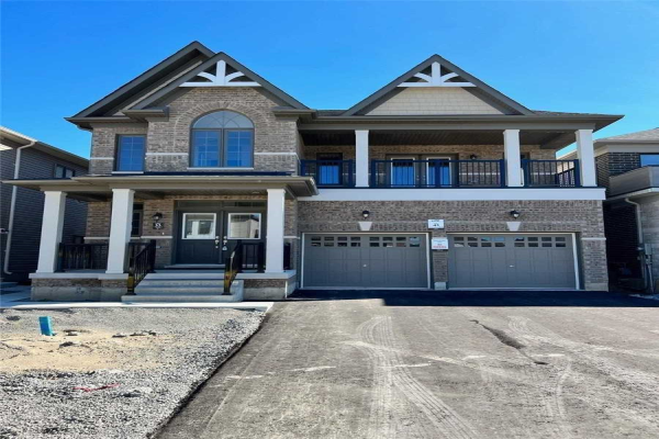 33 Bannister Rd, Barrie