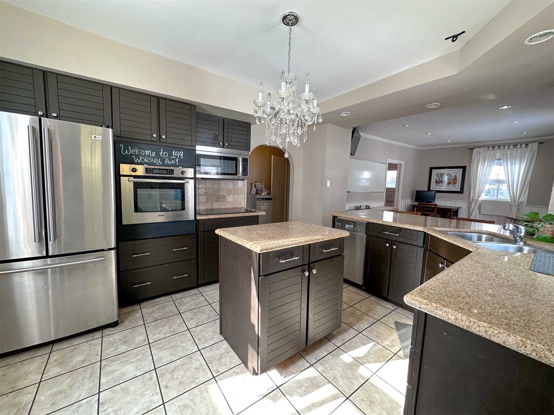 Listing S5890125 - Large Photo # 3