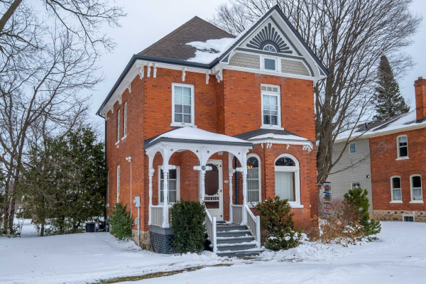 235 Mill St, Clearview