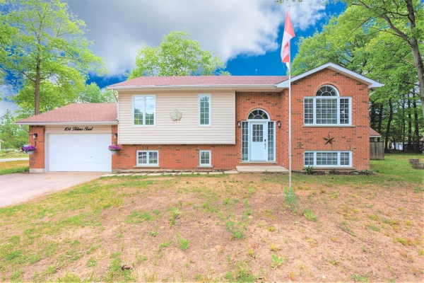 104 Helena St, Wasaga Beach