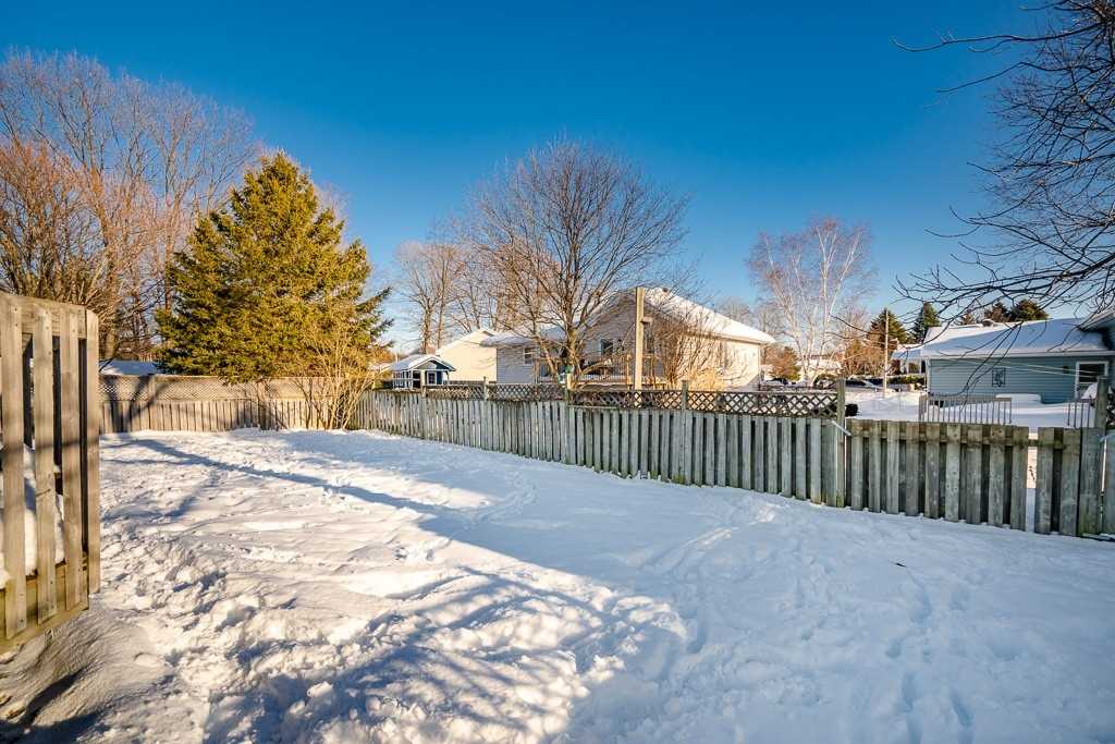 Listing S5899479 - Large Photo # 19
