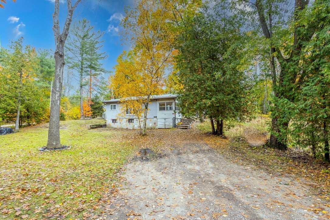 Listing S5903503 - Large Photo # 1