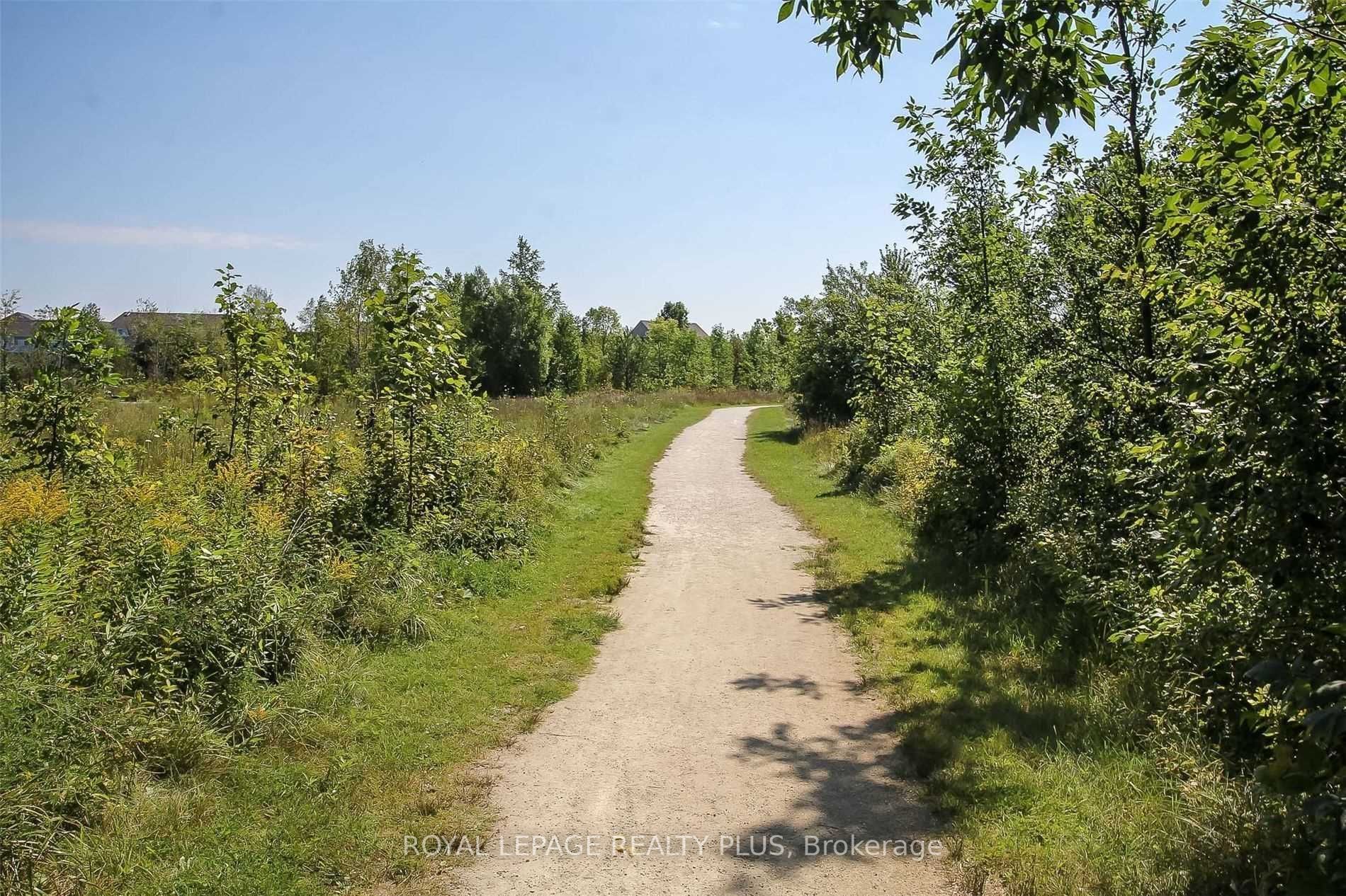 44 Trott Boulevard, #6