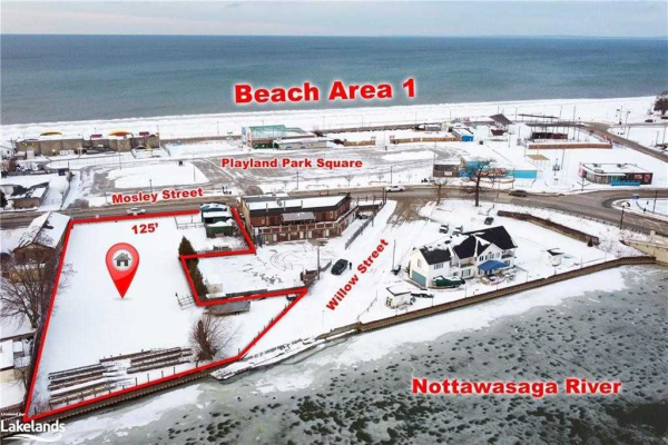 35 Mosley St, Wasaga Beach