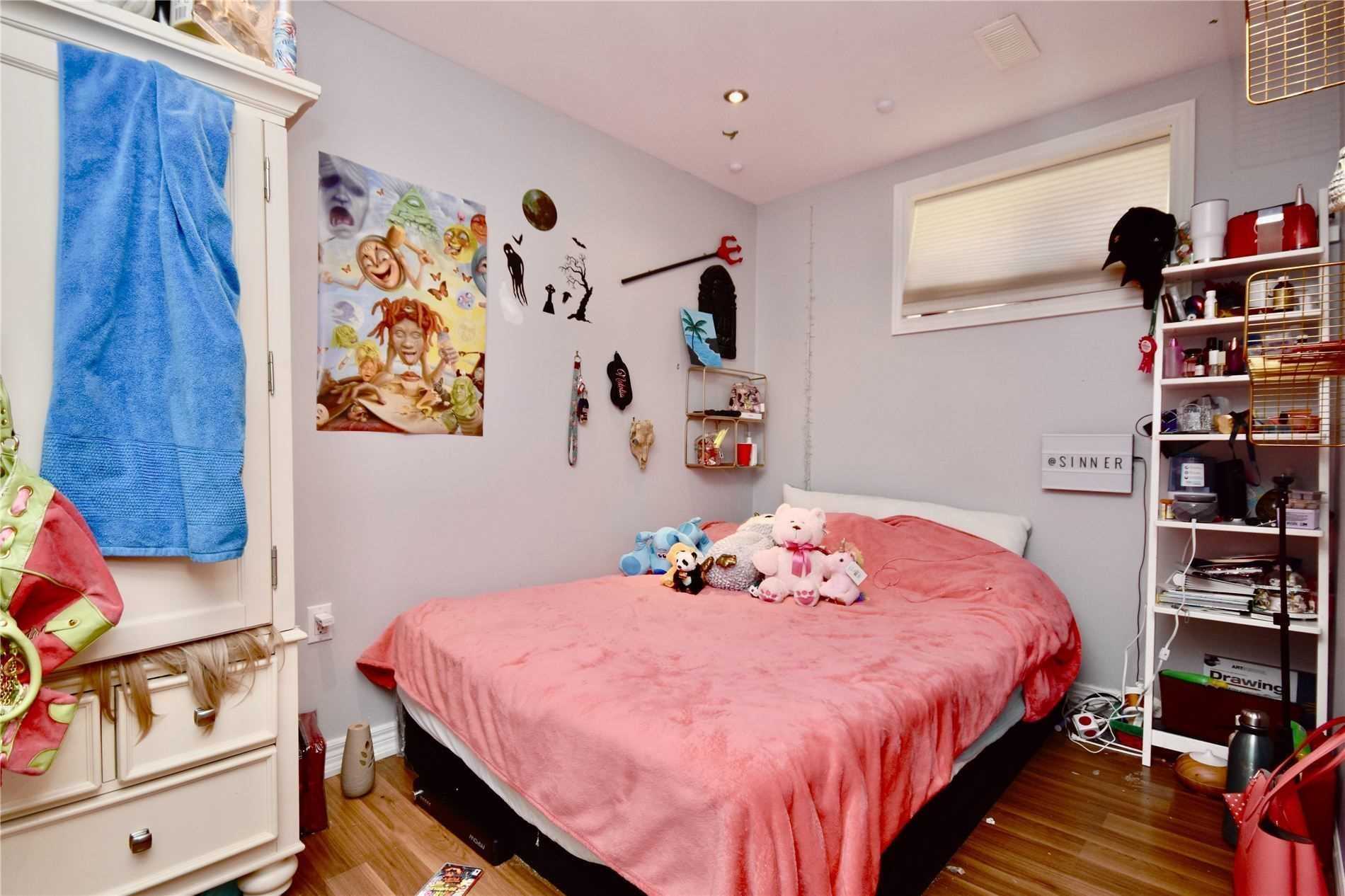 Listing S5909053 - Large Photo # 18