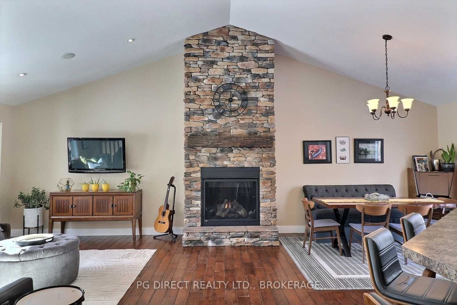 Listing S5910329 - Large Photo # 6