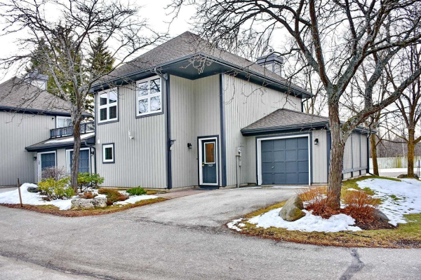 769 Johnston Park Ave, Collingwood