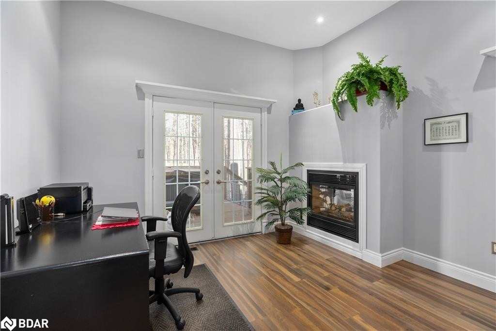 17 Fairway Court