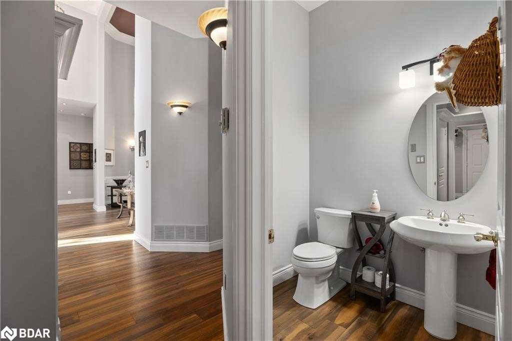 17 Fairway Court