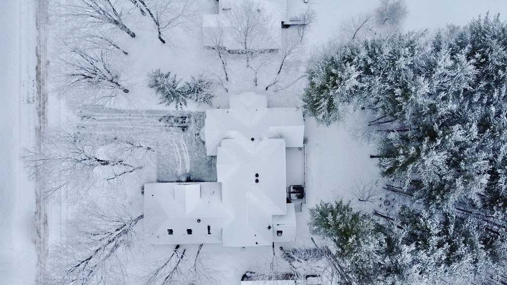 17 Fairway Court