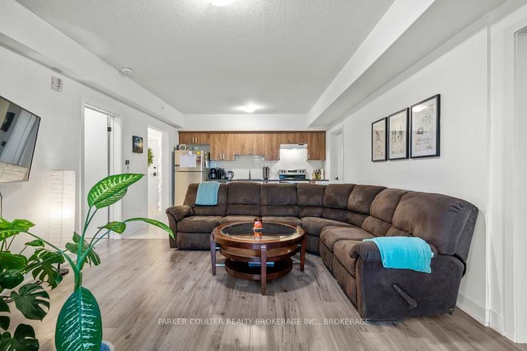 Listing S5916107 - Large Photo # 16