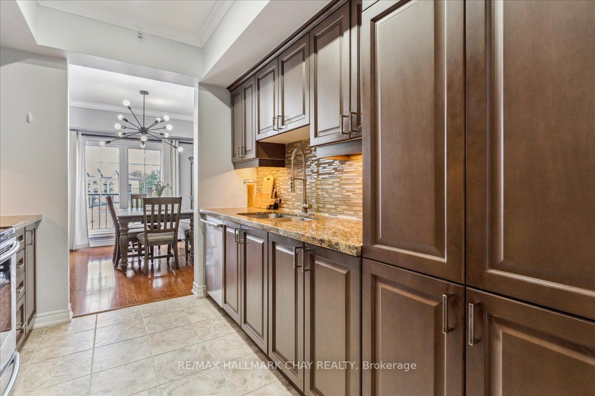 39 Ferndale Dr S, #311