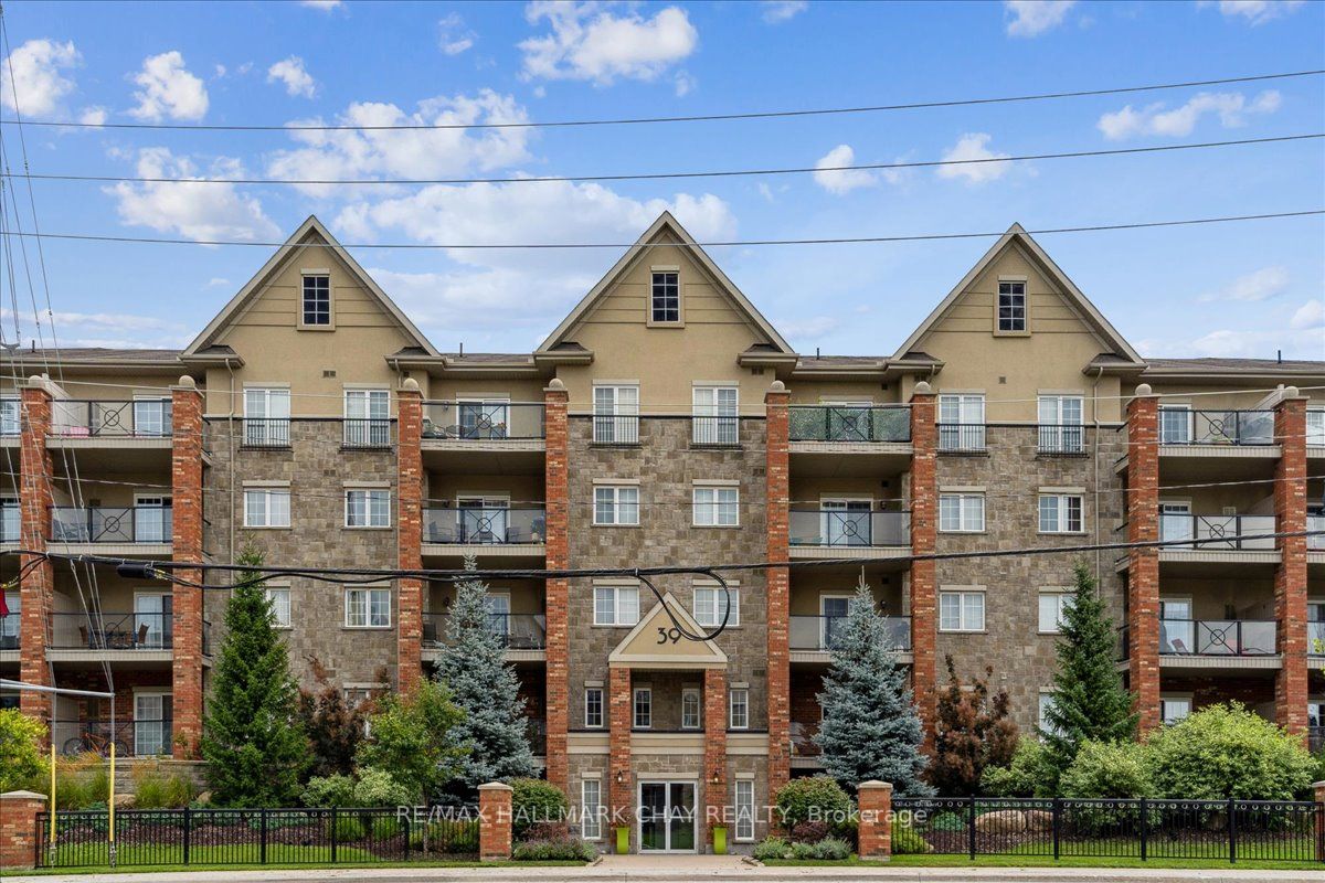 39 Ferndale Dr S, #311