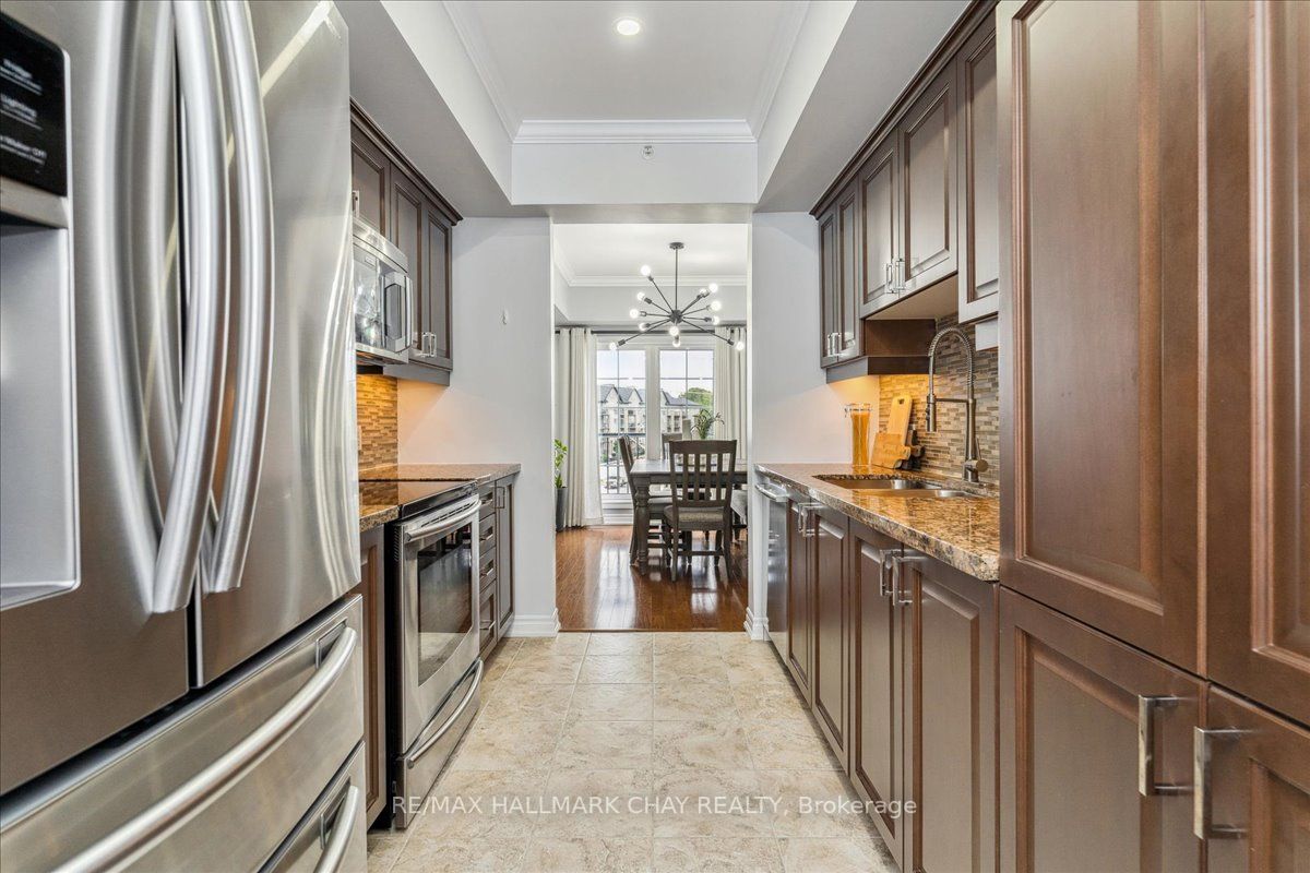 39 Ferndale Dr S, #311