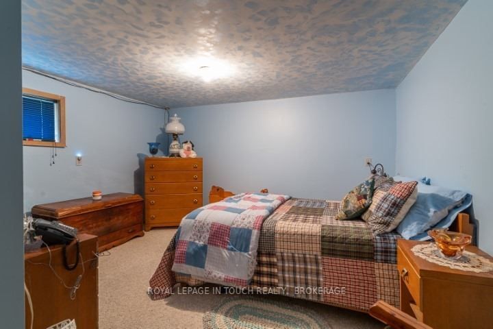 Listing S5918521 - Large Photo # 29