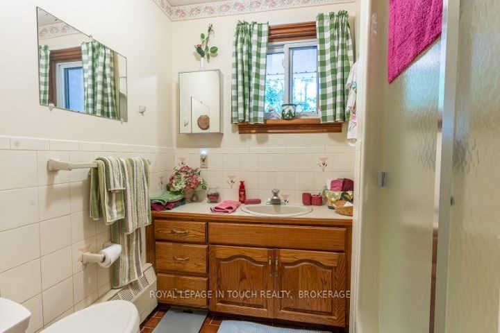 Listing S5918521 - Large Photo # 22