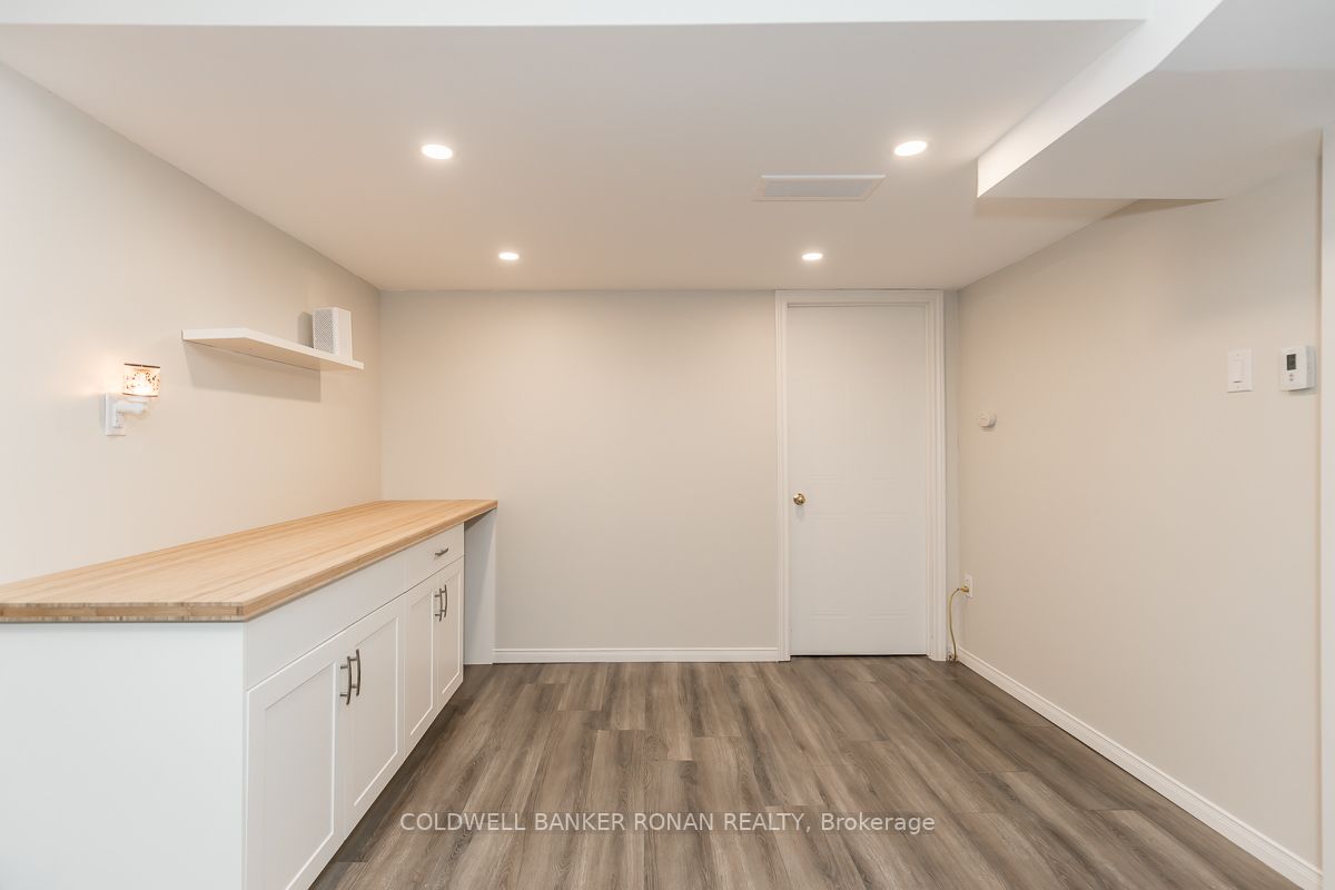 Listing S5920220 - Large Photo # 26