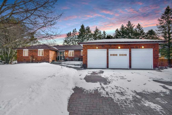 46 Holloway Lane, Springwater