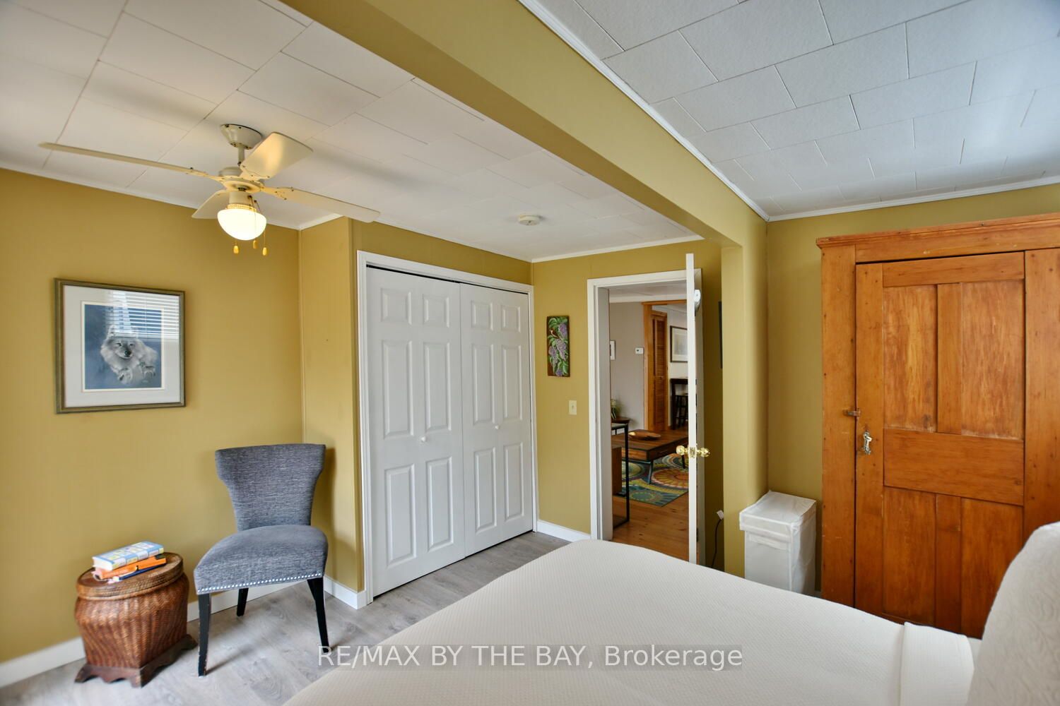 Listing S5928608 - Large Photo # 33