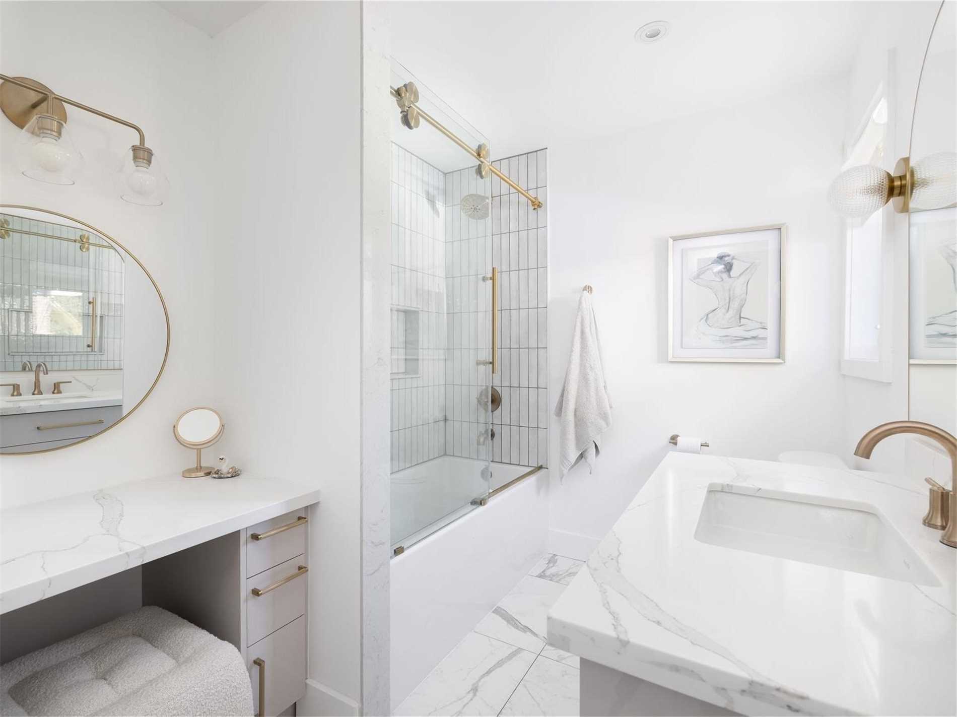 363 Macisaac Dr