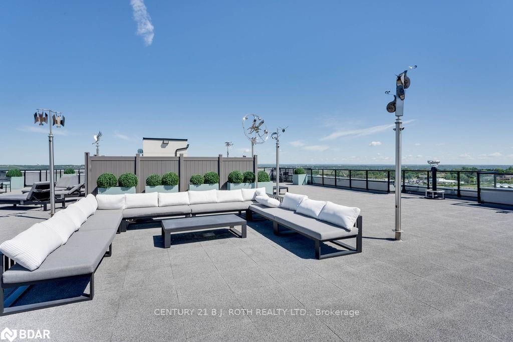 300 Essa Rd, #204