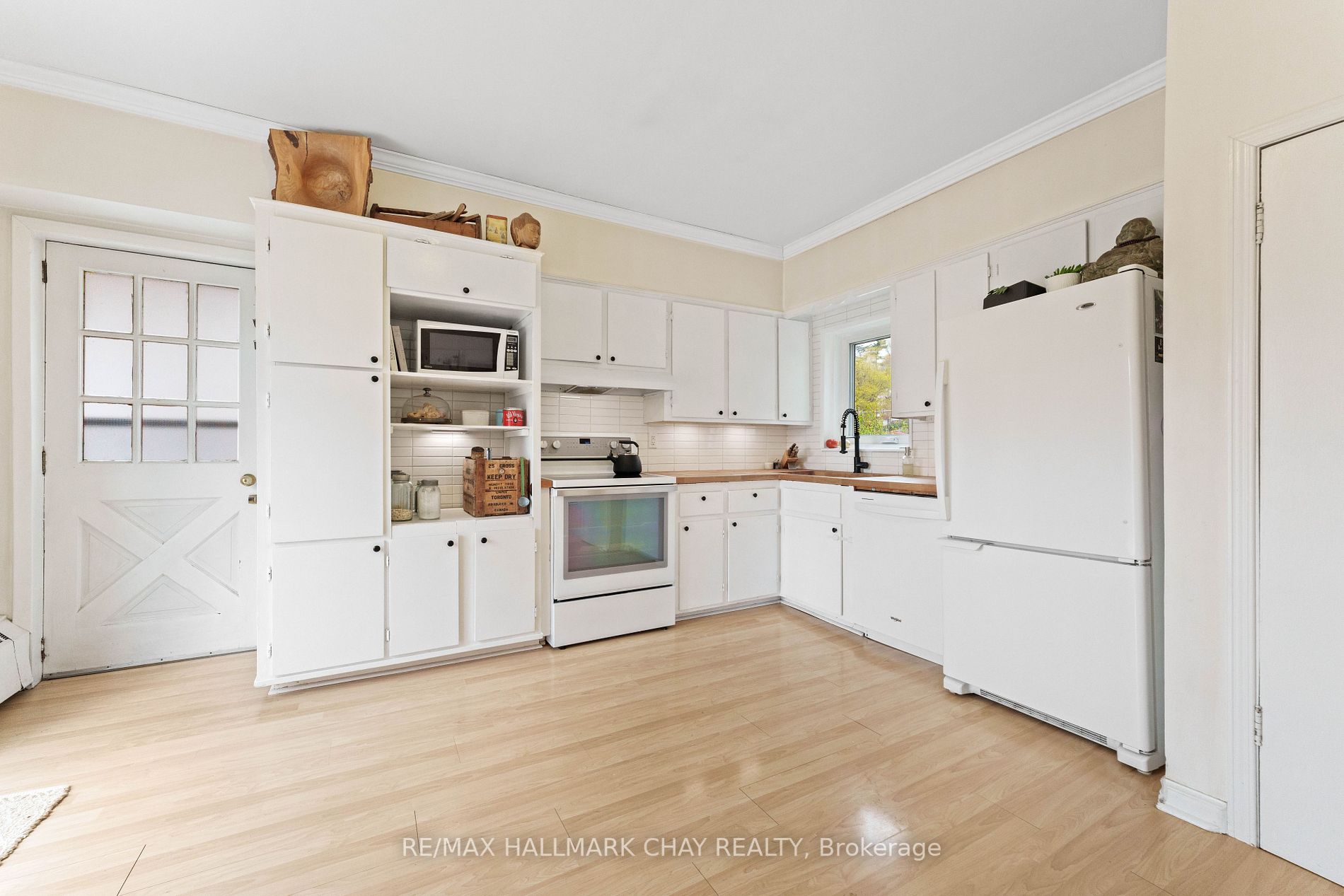245 Dunlop St E