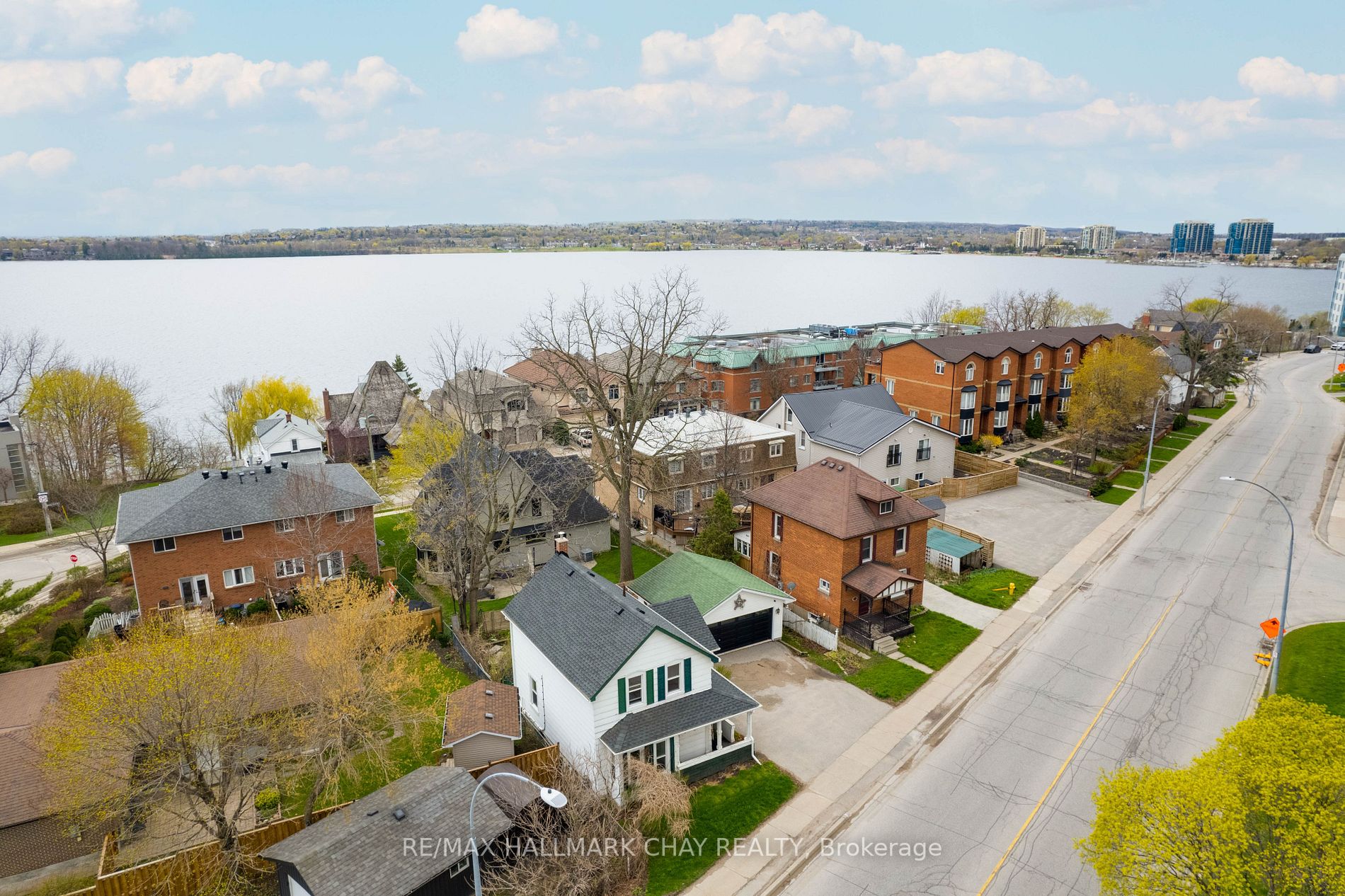 245 Dunlop St E