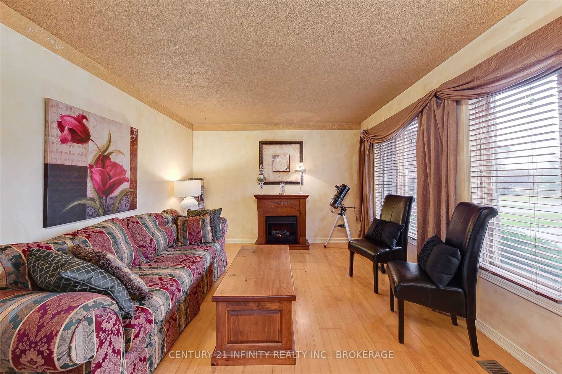 32 Priest Ave