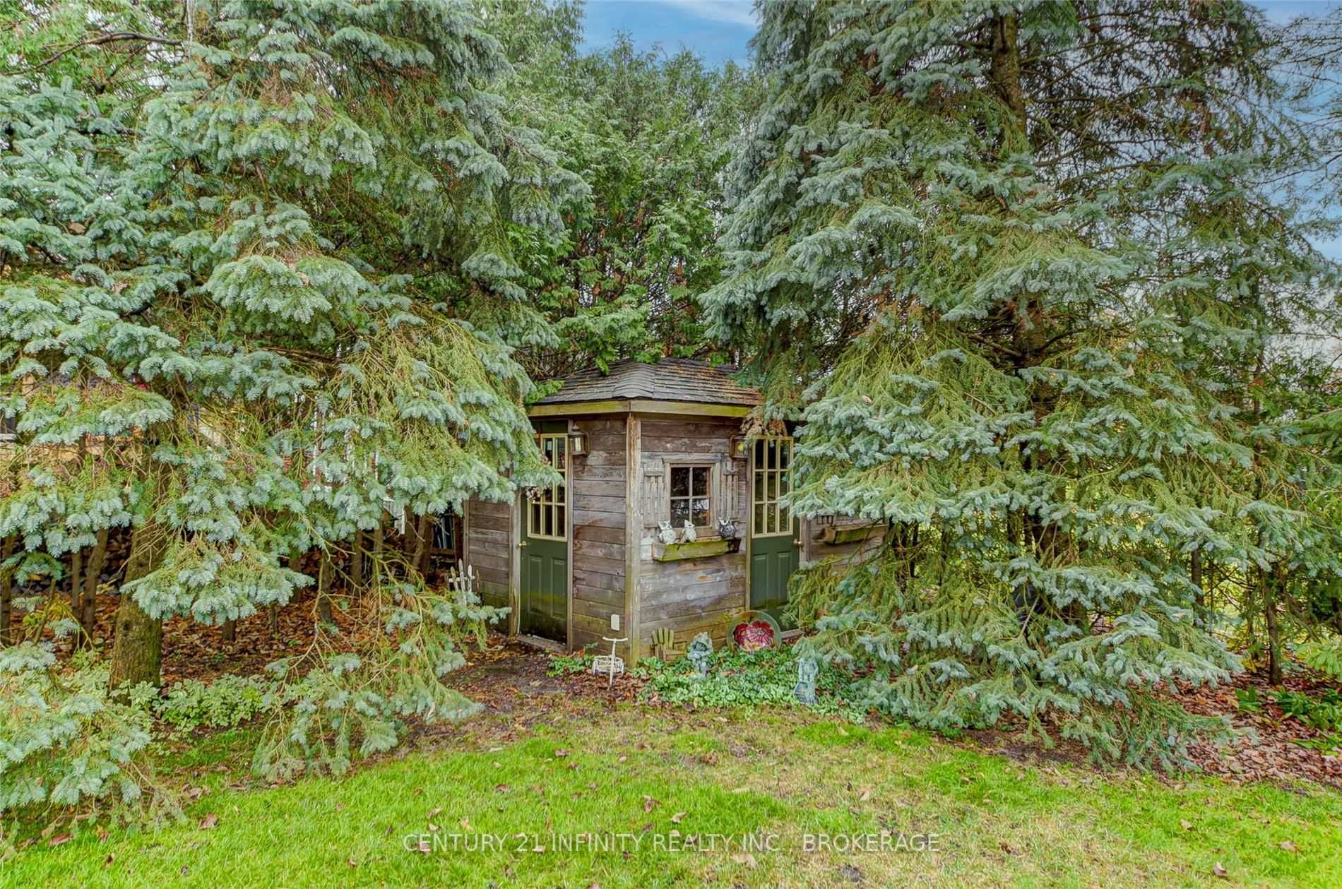 32 Priest Ave