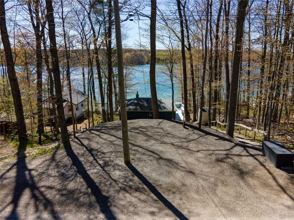 Listing S5936997 - Large Photo # 2