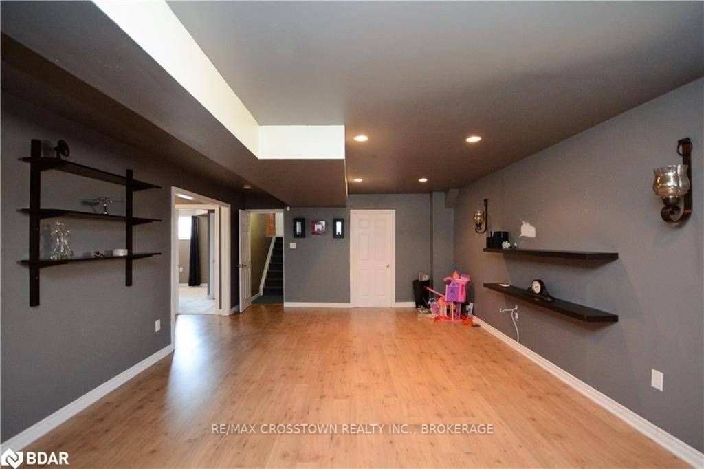3 Consort Dr