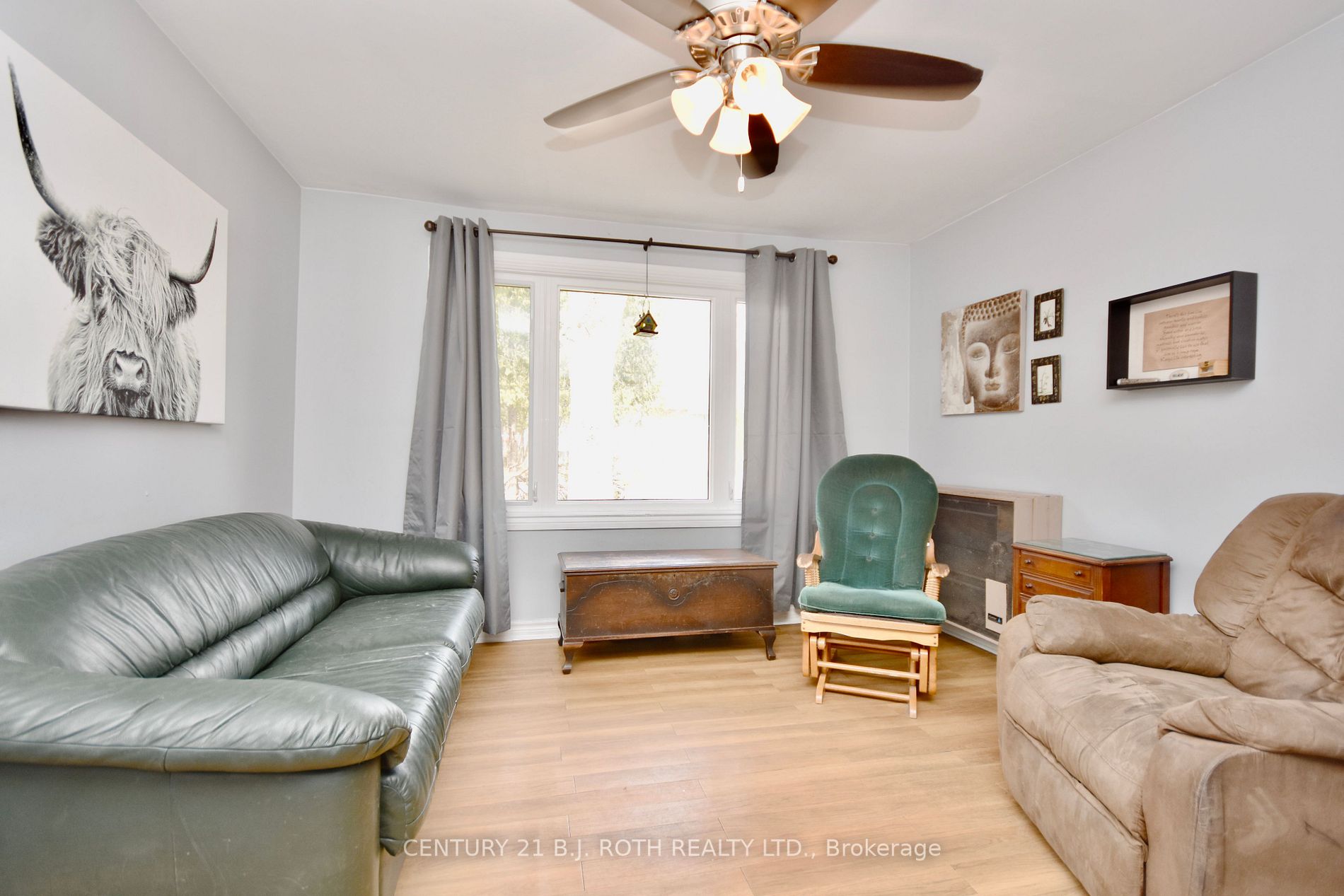 33 Rose Ave