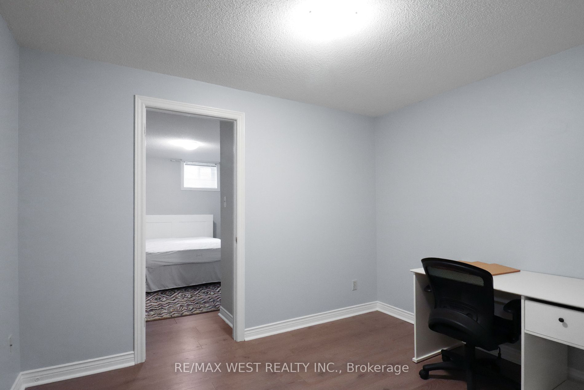 Listing S5943860 - Large Photo # 29