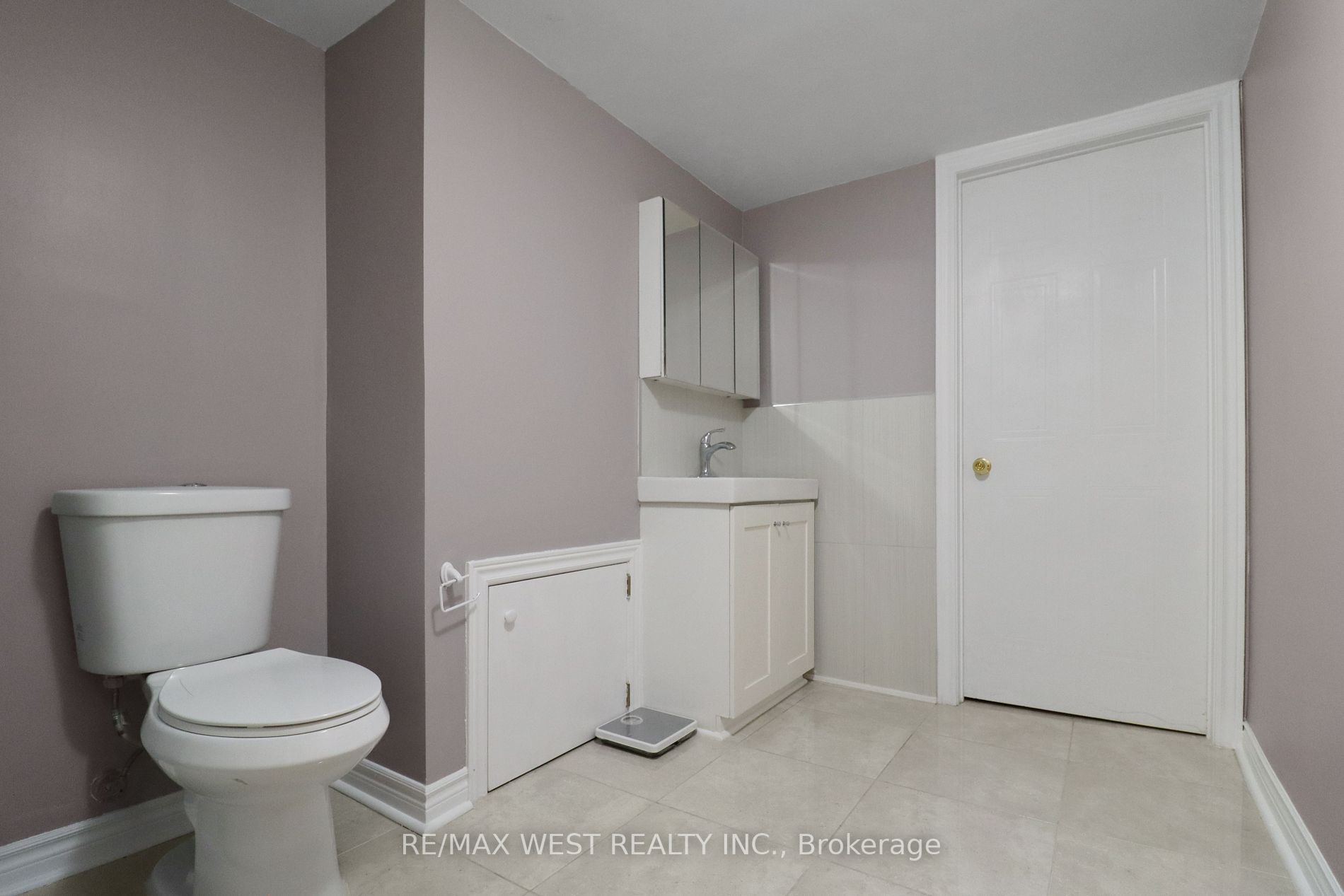 Listing S5943860 - Large Photo # 23
