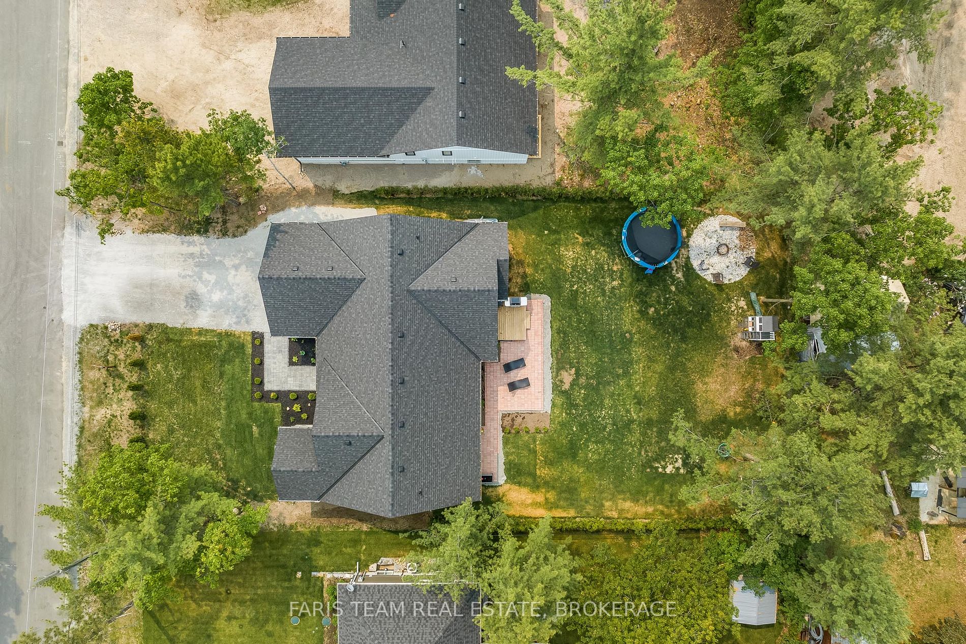 Listing S5944755 - Large Photo # 27