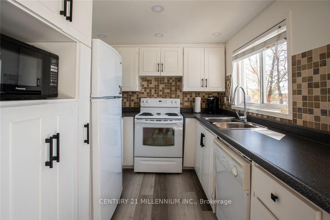 Listing S5946444 - Large Photo # 11