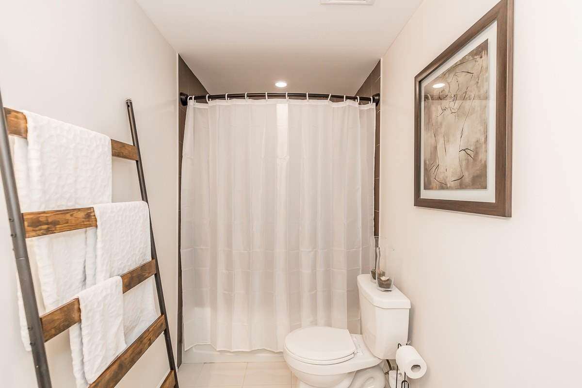 Listing S5946685 - Large Photo # 17
