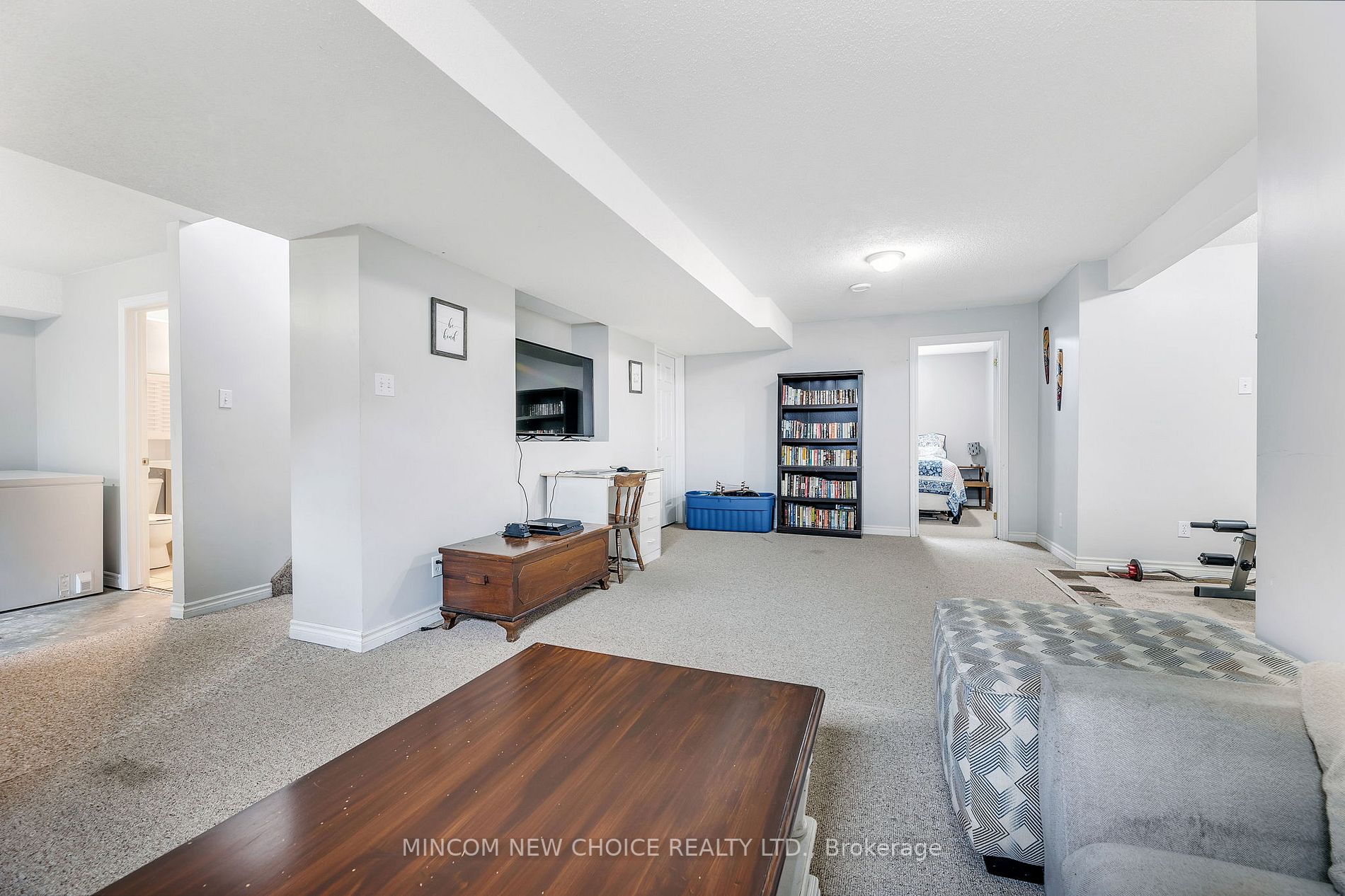 19 Glenview Ave