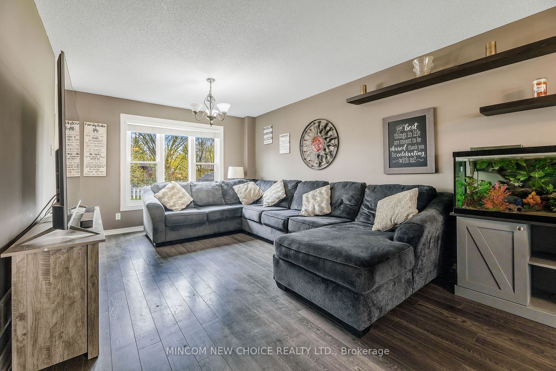 19 Glenview Ave