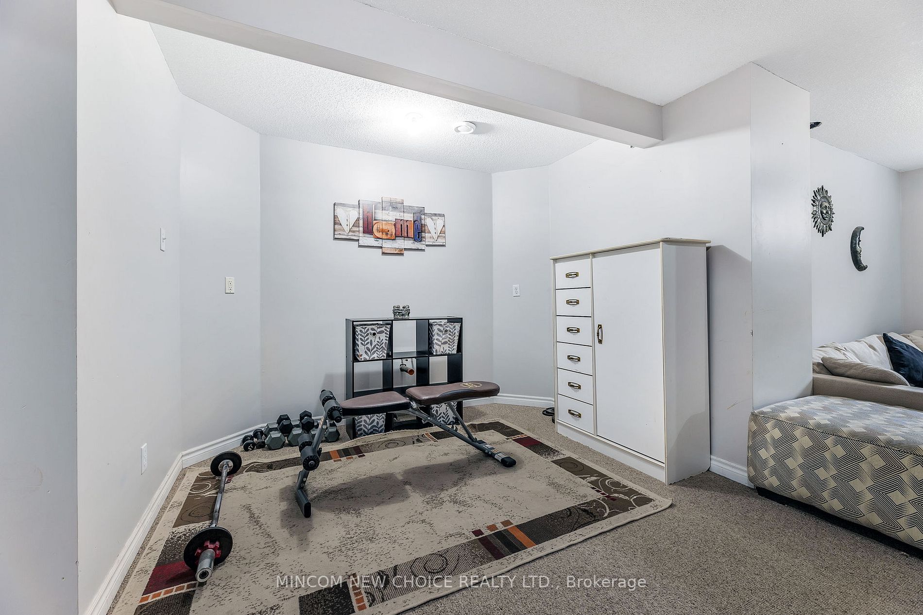 19 Glenview Ave