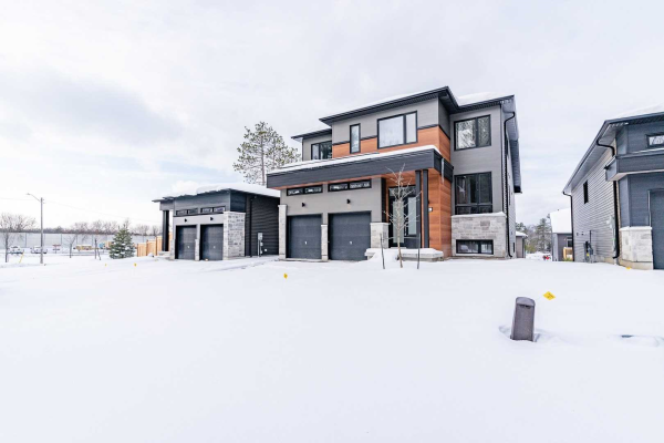 44 Leslie Anne Dr, Wasaga Beach