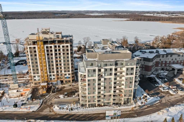 58 Lakeside Terr, Barrie