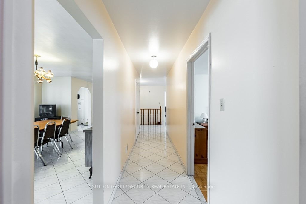 Listing S5947232 - Large Photo # 16
