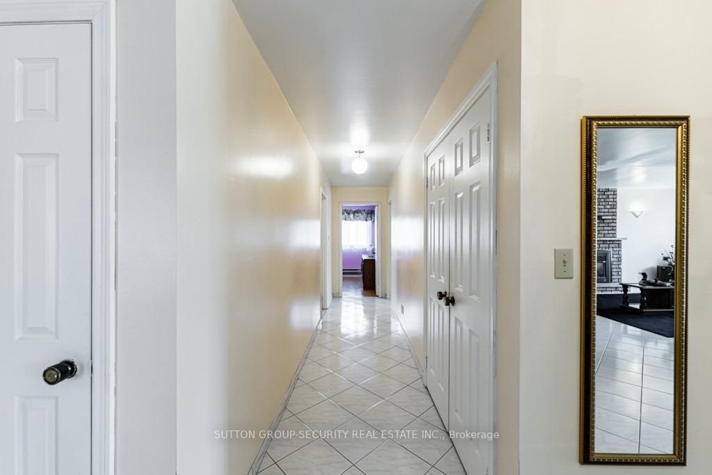 Listing S5947232 - Large Photo # 13